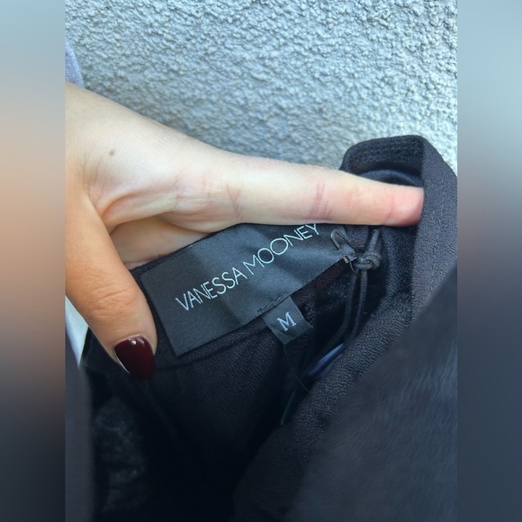 NWT Vanessa Mooney Cassie Black Jumpsuit Romper Pant Suit Jumper - Picture 6 of 7